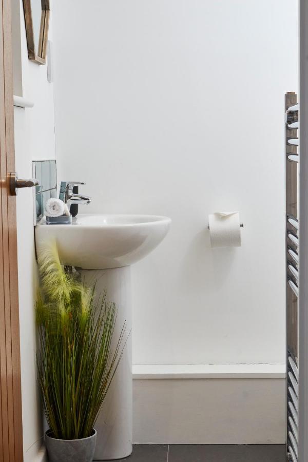 The Nutcracker Suite - Self Check-In, Self-Catering Apartment For East Midlands Airport Kegworth Luaran gambar